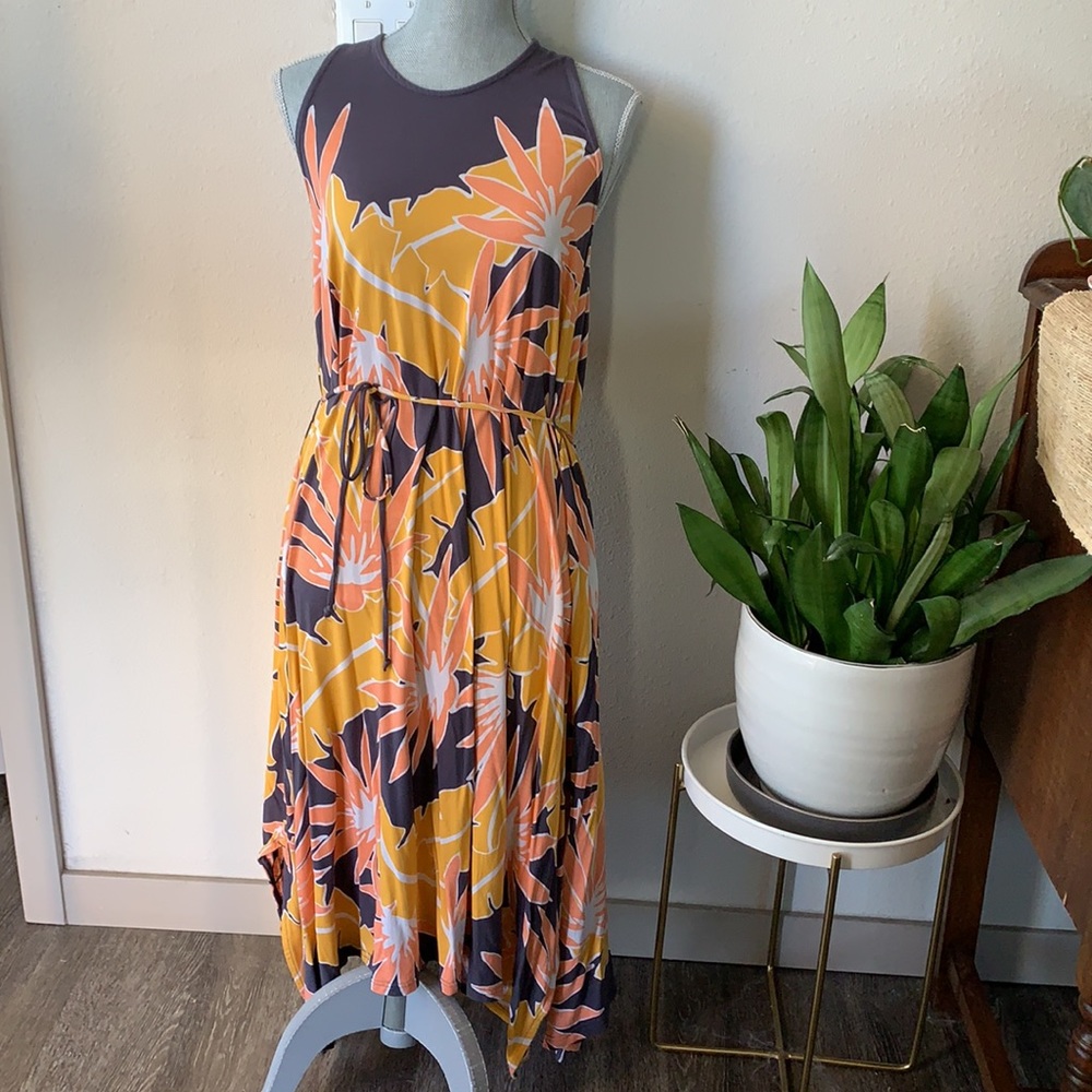 Gorgeous floral maxi dress
